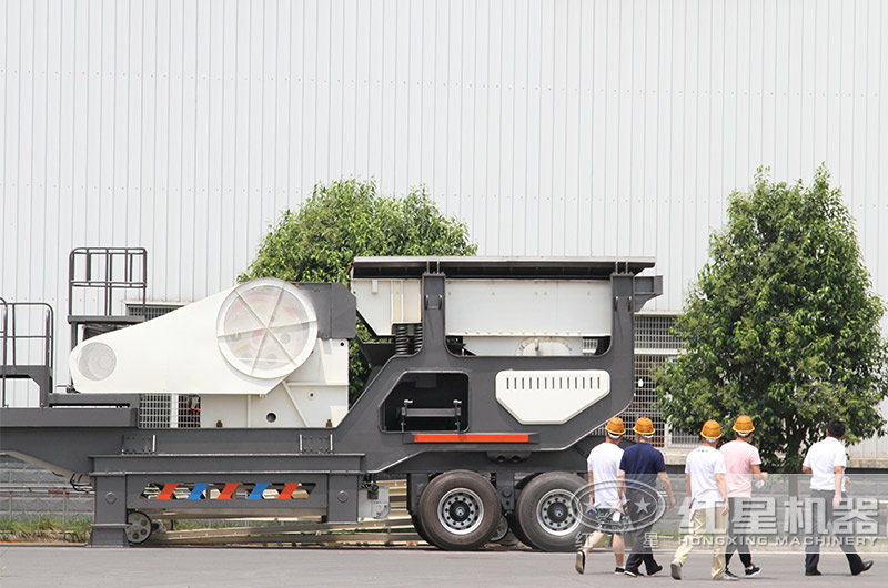 輪胎移動顎式破碎機(jī)