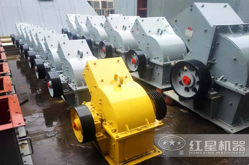 小型號(hào)錘式破碎機(jī)