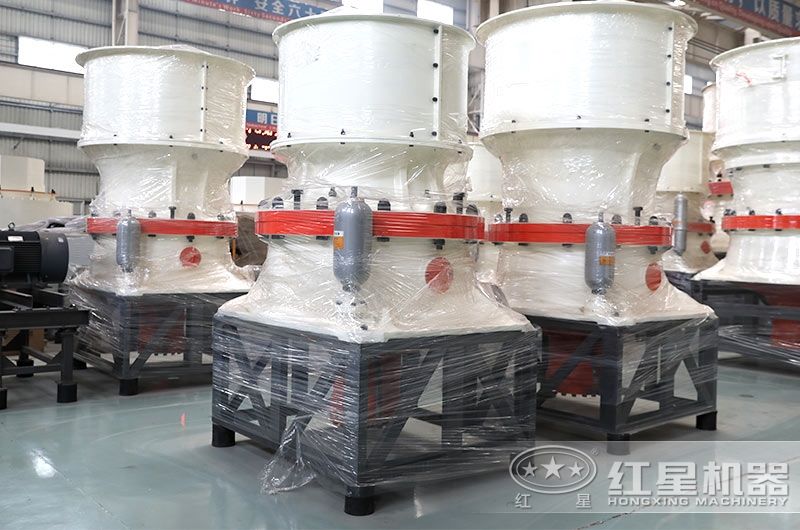 圓錐破碎機(jī)車間實拍