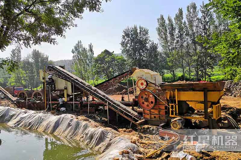 細(xì)碎機(jī)客戶現(xiàn)場(chǎng)實(shí)拍