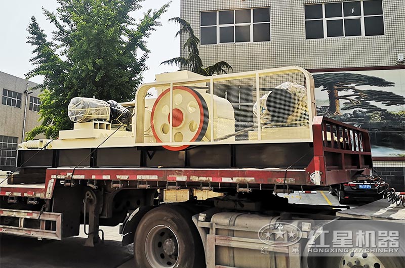 河南液壓對(duì)輥破碎機(jī)報(bào)價(jià)，工作原理圖