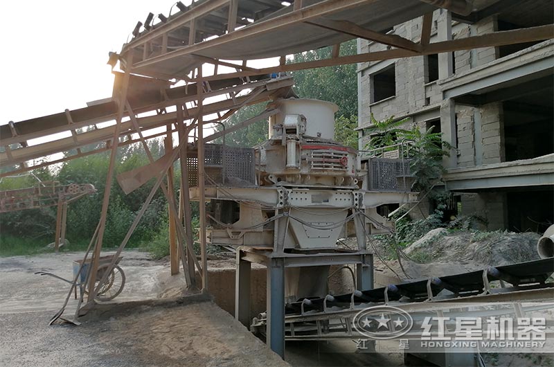 制砂機現(xiàn)場