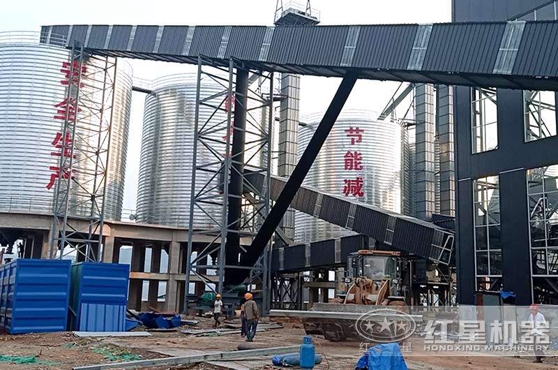 大型砂石骨料生產(chǎn)線現(xiàn)場