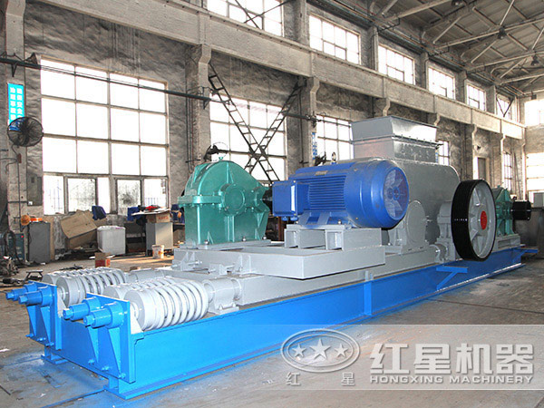 對(duì)輥破碎機(jī)車(chē)間