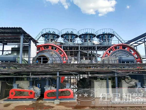 球磨機現(xiàn)場圖1